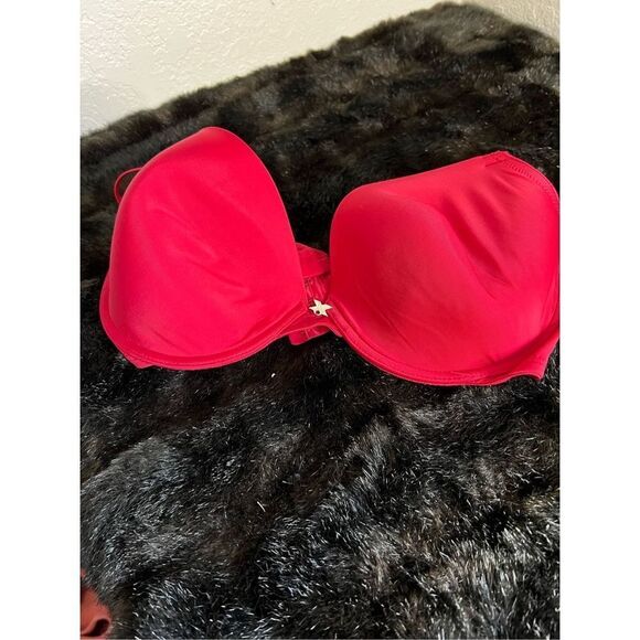 Frederick’s of Hollywood padded red  bra ￼36d - Picture 1 of 4